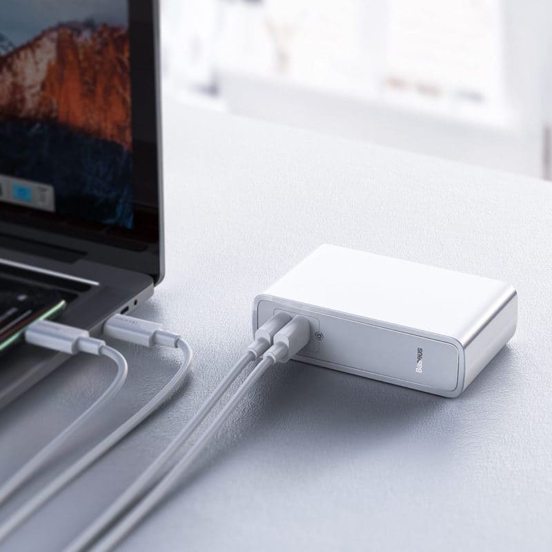 Xiaomi and Baseus introduced powerbank with fast charge option