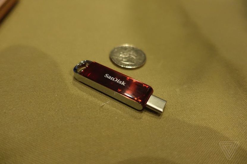 SanDisk выпустит самую миниатюрную терабайтную флешку